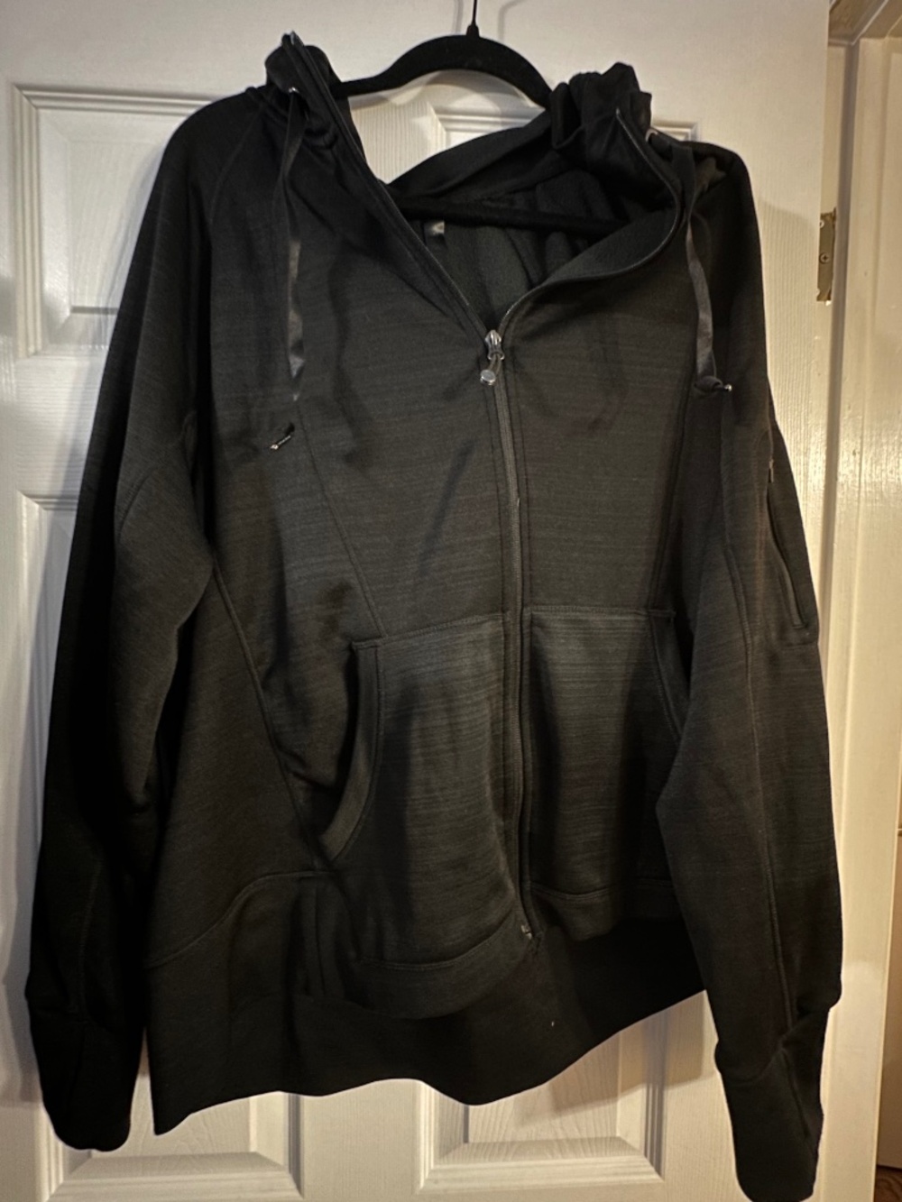 Black Full-Zip Hoodie w/ Zipper Sleeve Pocket – Size 3XL